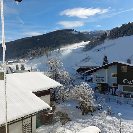 Ski-to-door Kaiserburg * バド クラインキルヒハイム