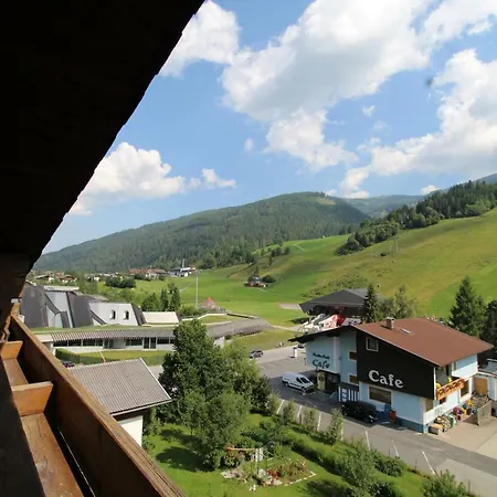 Ski-to-door Kaiserburg バド クラインキルヒハイム